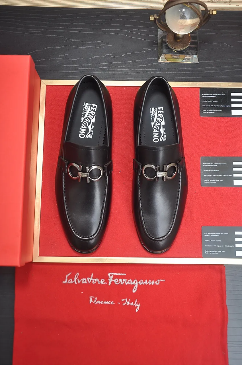 Men's shoes 💰520💶【Ferragamo/Ferragamo】The latest model in the counter. Original imported high-quality cowhide with open sides + imported 🐂 water-dyed cowhide lining + original luxury metal buckle + original combination outsole. No pressure for comparison. 38--45 (45 is custom-made and cannot be returned or exchanged)
